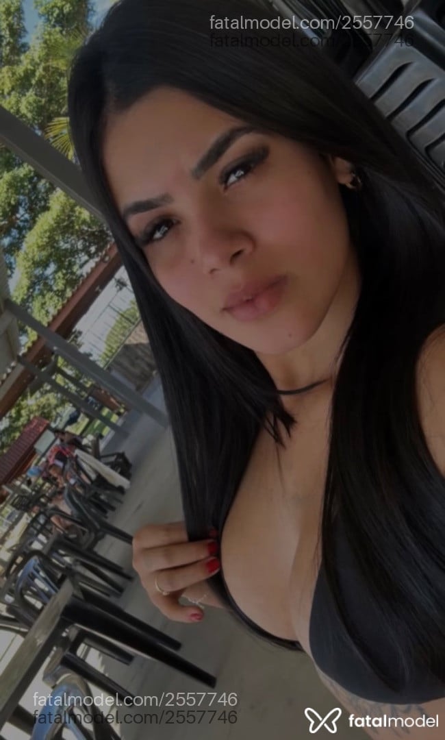 Acompanhante mulher morena (o) de olhos pretos - Nicole Sanz