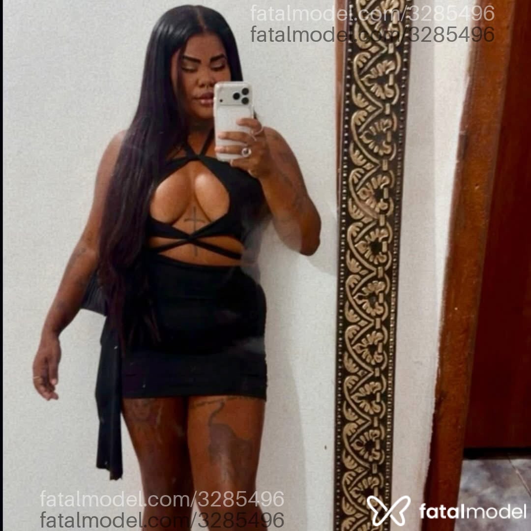 Acompanhante mulher morena (o) de olhos pretos - Brenda Assis