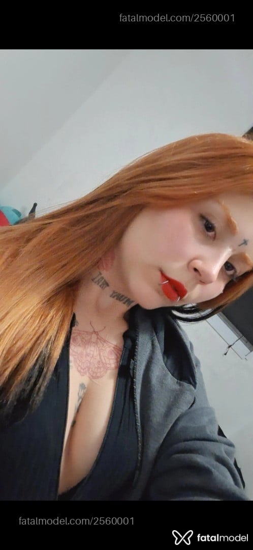 Acompanhante mulher ruiva (o) de olhos castanhos - Safira Acompanhante mulher ruiva (o) de olhos castanhos - Safira