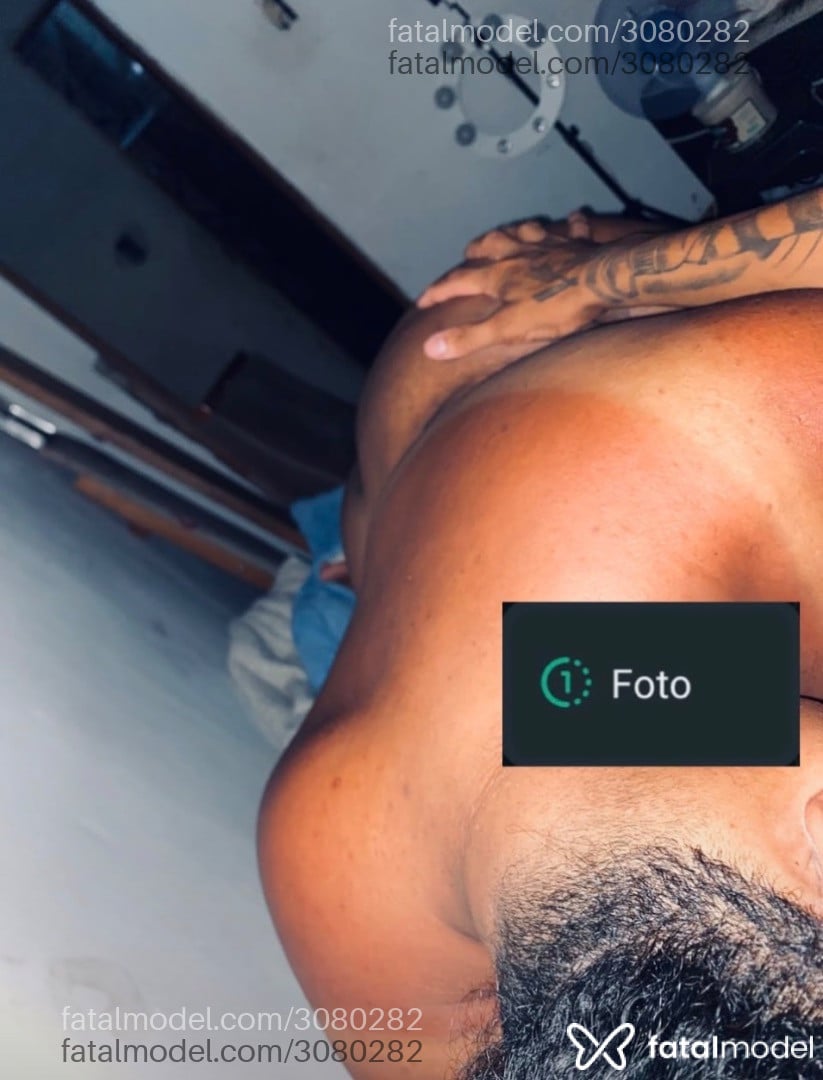 Acompanhante mulher trans morena (o) de olhos castanhos - Pollyanna Mattos