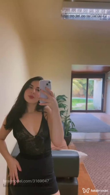 Acompanhante mulher morena (o) de olhos mel - Lanna Maria