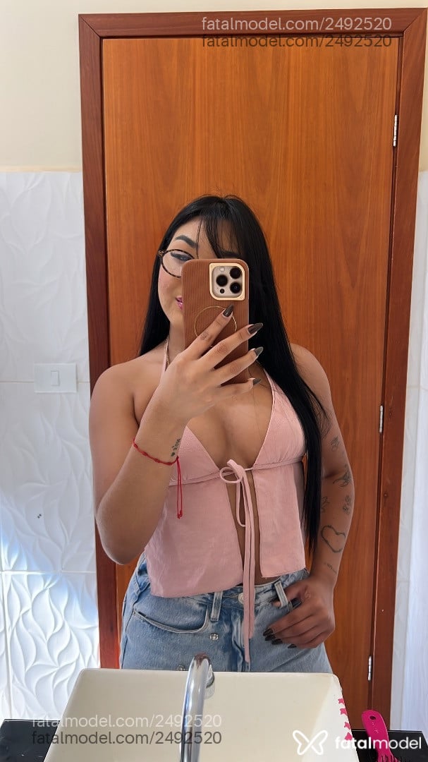 Acompanhante mulher morena (o) de olhos castanhos - Yasmim Cibeli