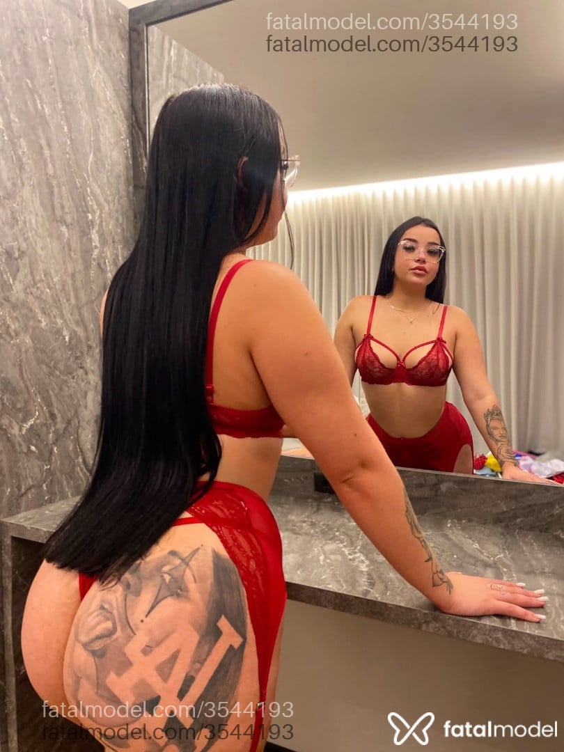 Acompanhante mulher morena (o) de olhos castanhos - Ayla Silva