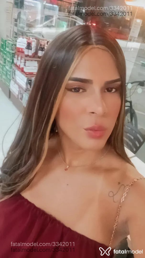 Acompanhante mulher trans morena (o) de olhos castanhos - Emelly Sanchess Acompanhante mulher trans morena (o) de olhos castanhos - Emelly Sanchess