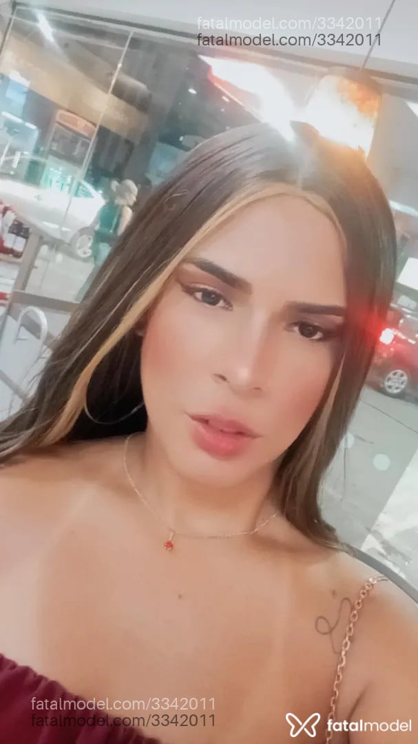 Acompanhante mulher trans morena (o) de olhos castanhos - Emelly Sanchess Acompanhante mulher trans morena (o) de olhos castanhos - Emelly Sanchess