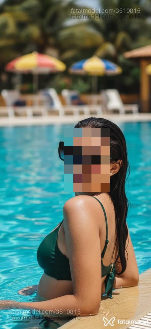 Acompanhante mulher morena (o) de olhos pretos - Julia