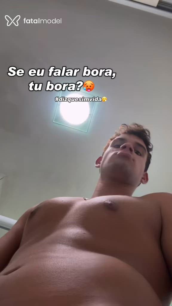 Acompanhante homem com cabelo castanho de olhos mel - Ruan