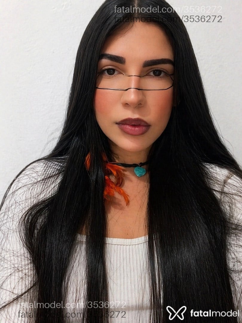 Acompanhante mulher morena (o) de olhos castanhos - Jessica Menezes