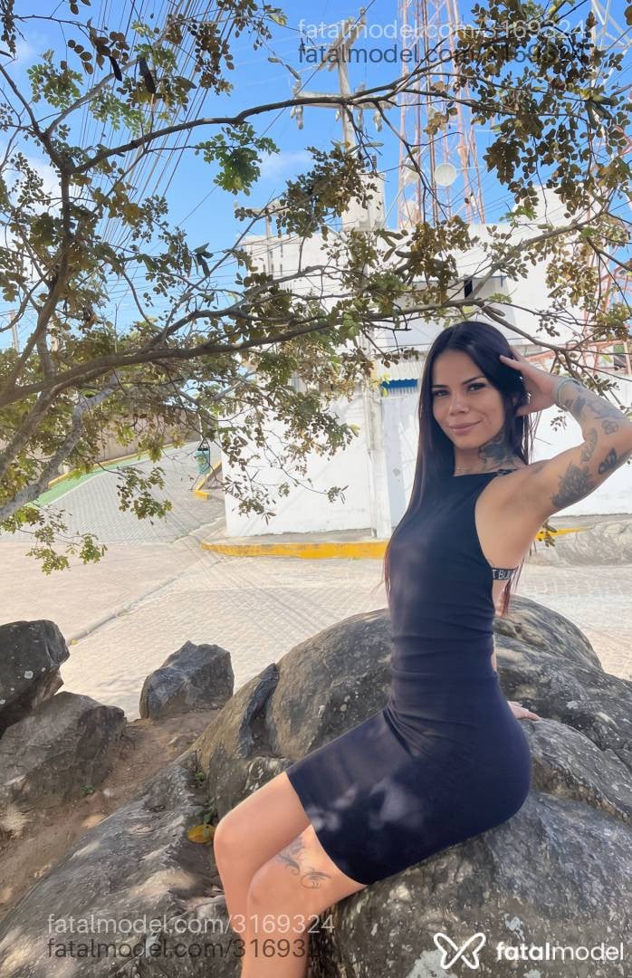 Acompanhante mulher morena (o) de olhos castanhos - Luna Fonteles