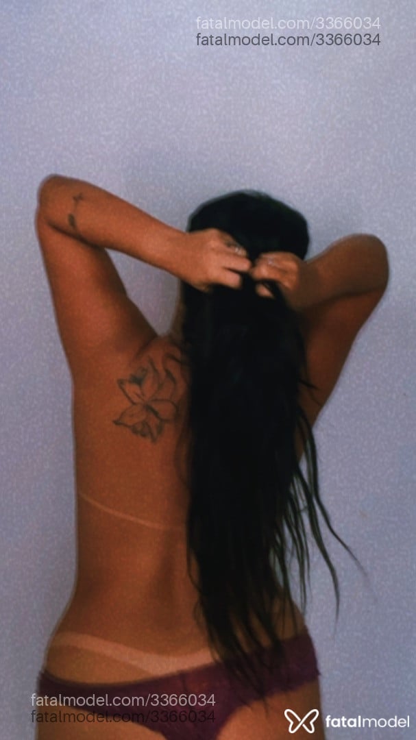 Acompanhante mulher morena (o) de olhos castanhos - Julinha