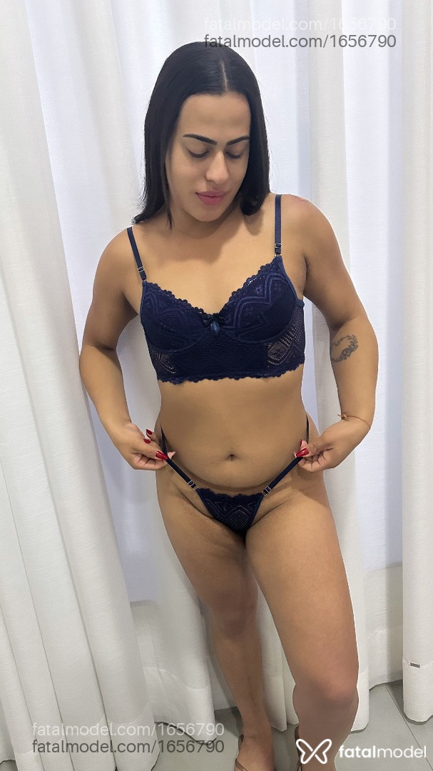 Acompanhante mulher trans morena (o) de olhos castanhos - Josie Acompanhante mulher trans morena (o) de olhos castanhos - Josie
