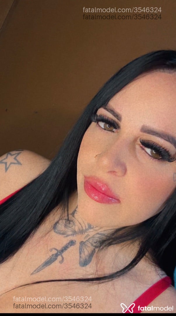 Acompanhante mulher morena (o) de olhos castanhos - Millena