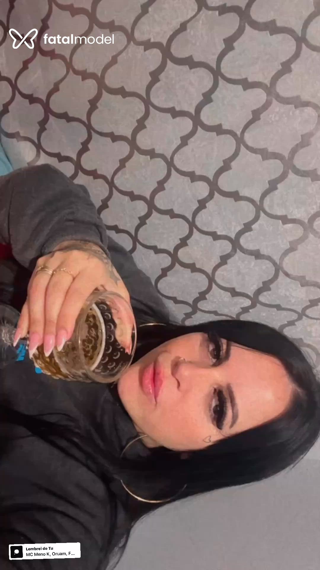 Acompanhante mulher morena (o) de olhos castanhos - Millena