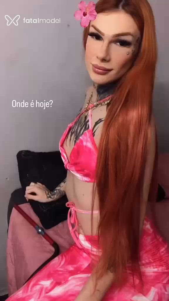 Acompanhante mulher trans morena (o) de olhos pretos - Zaya Melisanovinha