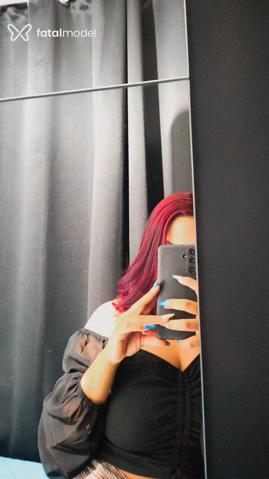 Acompanhante mulher com cabelo colorido de olhos castanhos em Cascavel Acompanhante mulher com cabelo colorido de olhos castanhos em Cascavel - Bellaa