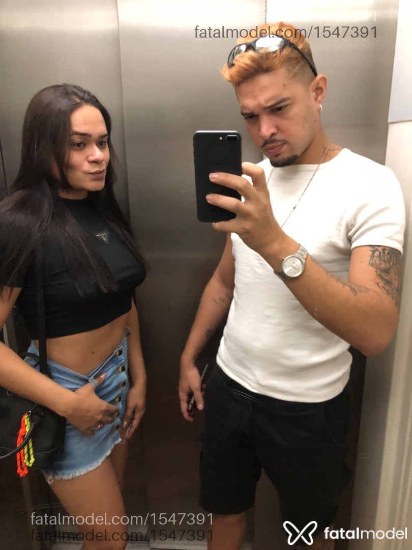 Acompanhante travesti morena (o) de olhos castanhos - Casalhot