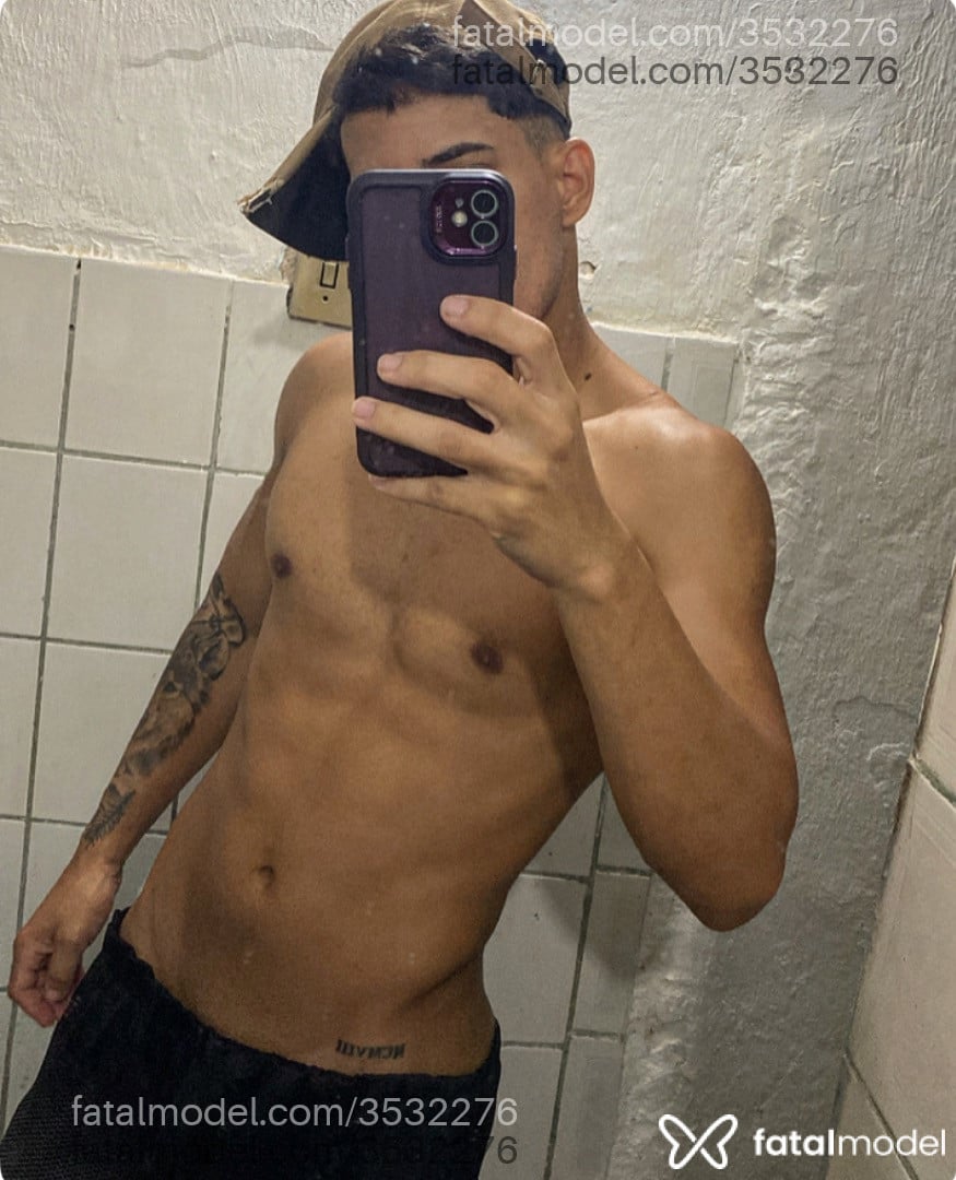 Acompanhante homem morena (o) de olhos castanhos - Realnovin Acompanhante homem morena (o) de olhos castanhos - Realnovin