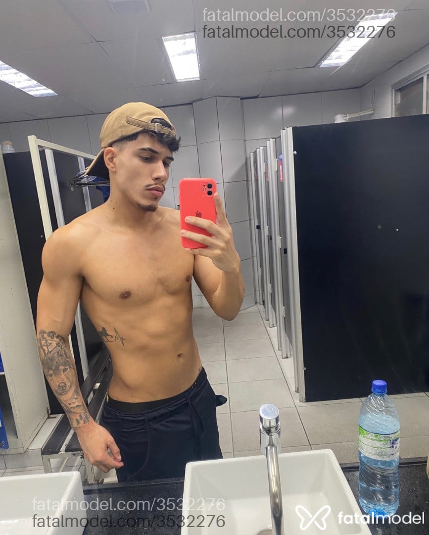 Acompanhante homem morena (o) de olhos castanhos - Realnovin Acompanhante homem morena (o) de olhos castanhos - Realnovin