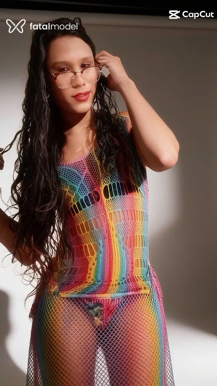 Acompanhante travesti ruiva (o) de olhos pretos - Baianah Arretadah