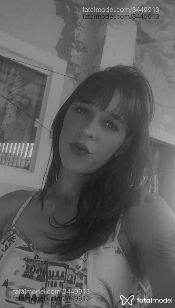 Acompanhante mulher morena (o) de olhos castanhos - Kamila Acompanhante mulher morena (o) de olhos castanhos - Kamila
