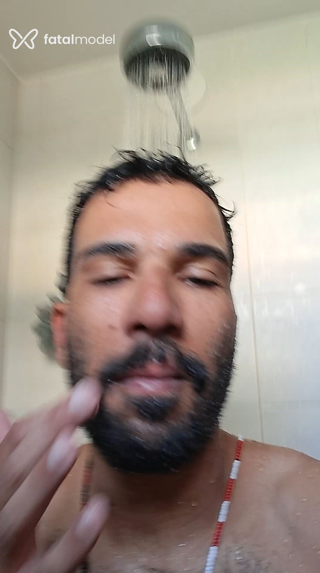 Acompanhante homem morena (o) de olhos castanhos - Jhony