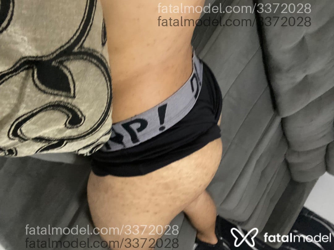 Acompanhante homem morena (o) de olhos castanhos - Felipe