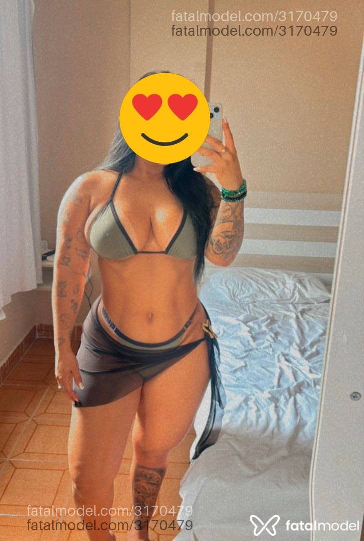 Acompanhante mulher morena (o) de olhos pretos - Roberta
