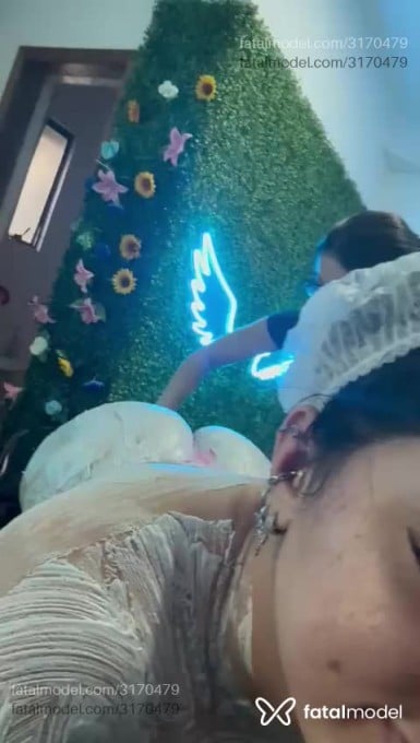 Acompanhante mulher morena (o) de olhos pretos - Roberta