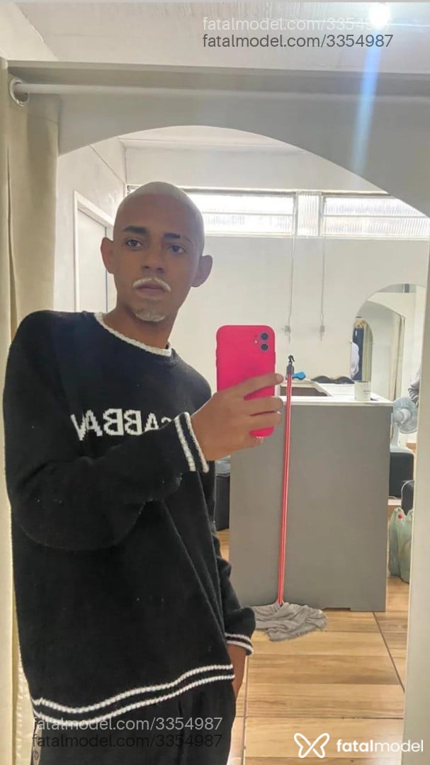 Acompanhante homem morena (o) de olhos castanhos - Igor Silva