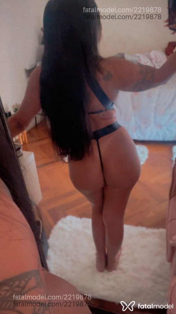 Acompanhante mulher morena (o) de olhos pretos - Kelly Ventura
