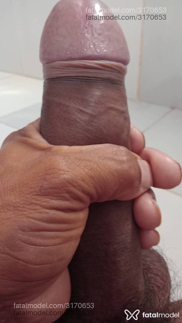 Acompanhante homem com cabelo castanho de olhos pretos em Araguaína Acompanhante homem com cabelo castanho de olhos pretos em Araguaína - Francisco
