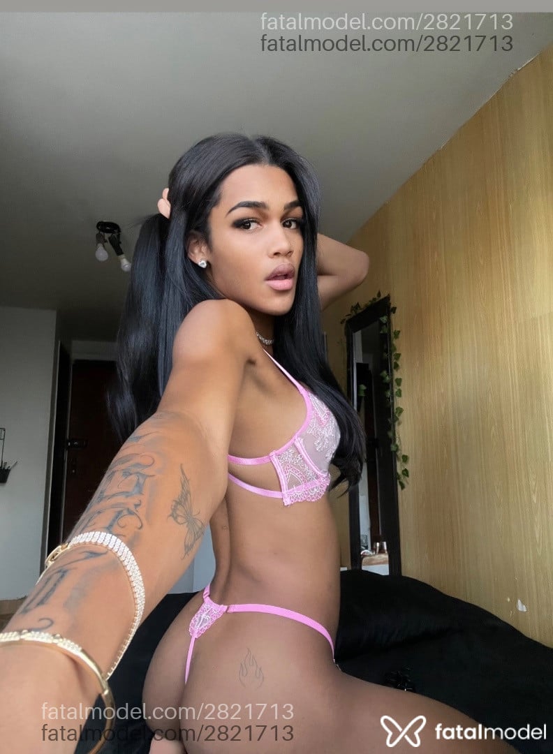 Acompanhante mulher trans morena (o) de olhos castanhos - Andressa