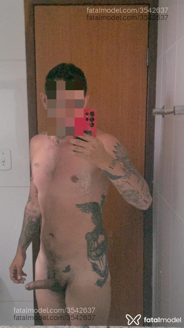 Acompanhante homem com cabelo castanho de olhos castanhos - Ativovip Acompanhante homem com cabelo castanho de olhos castanhos - Ativovip