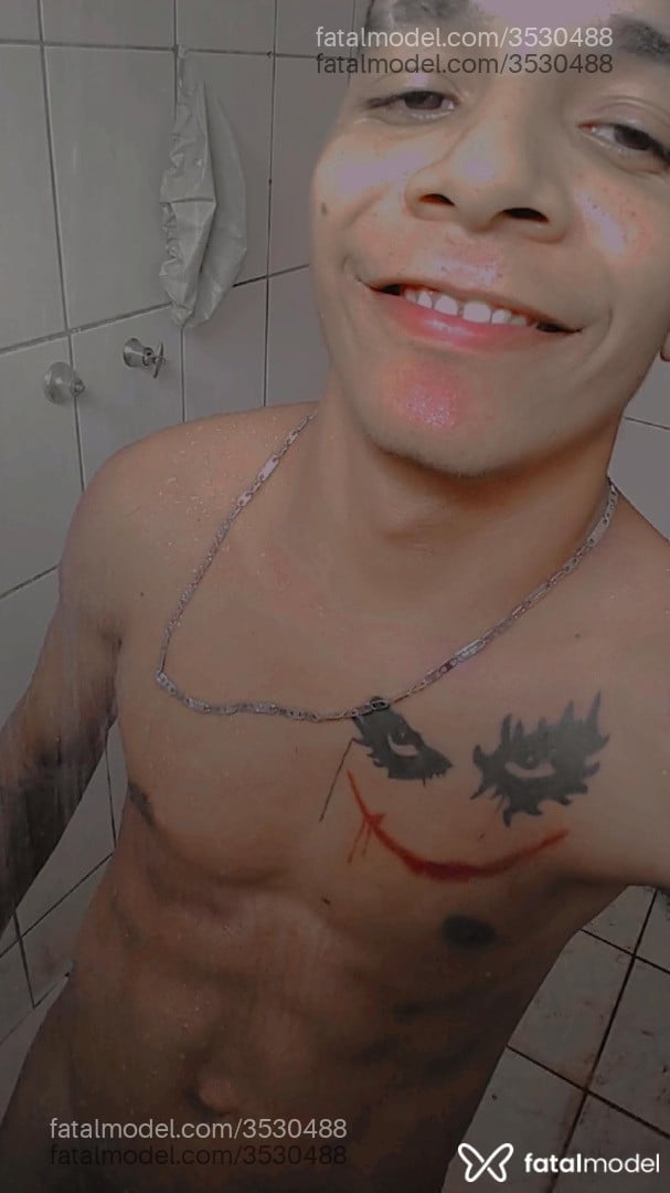 Acompanhante homem morena (o) de olhos castanhos - Henry