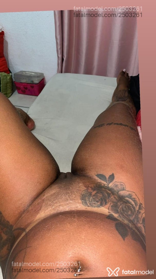 Acompanhante mulher morena (o) de olhos castanhos - Jamily