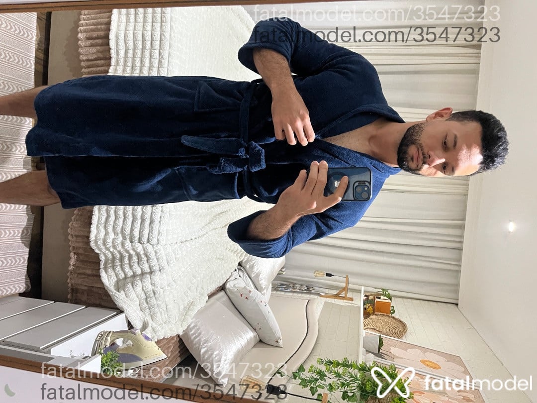 Acompanhante homem com cabelo castanho de olhos castanhos - Gabriel Leonardo