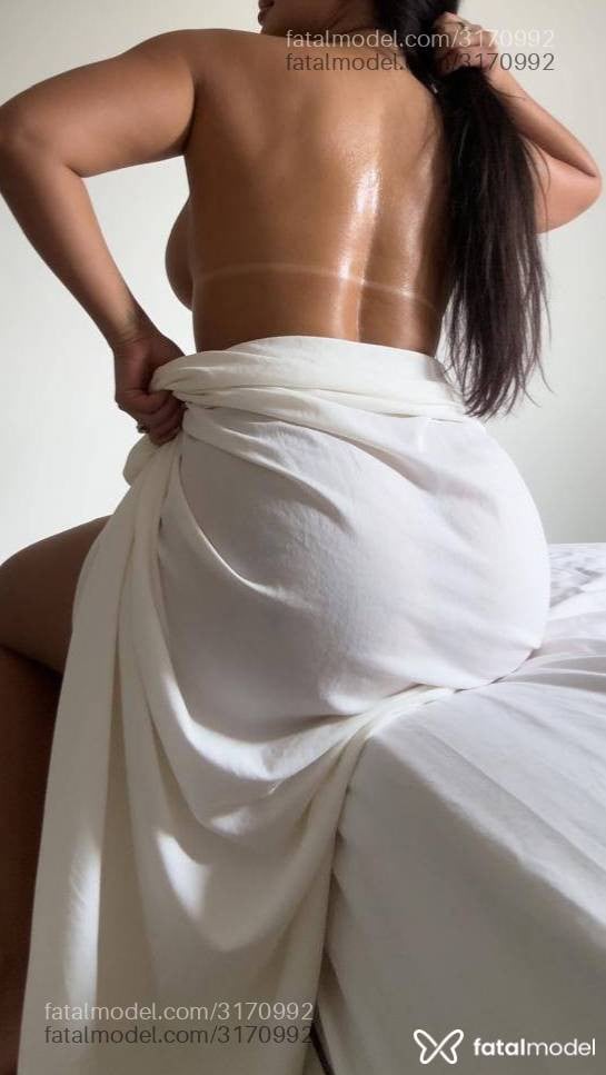 Acompanhante mulher morena (o) de olhos castanhos - Flávia