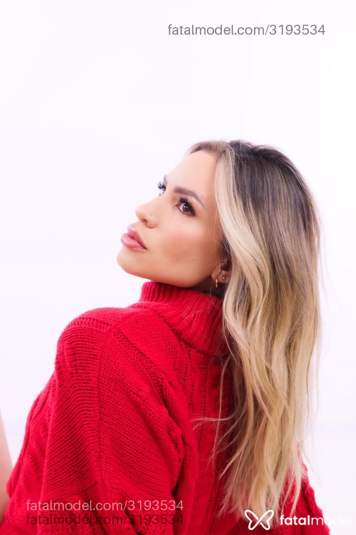 Acompanhante mulher loira (o) de olhos mel - Paloma Belmon