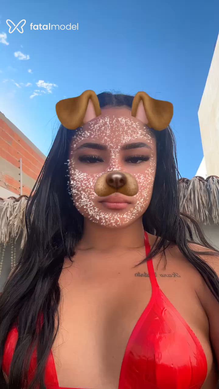 Acompanhante mulher trans morena (o) de olhos pretos - Larissah duart