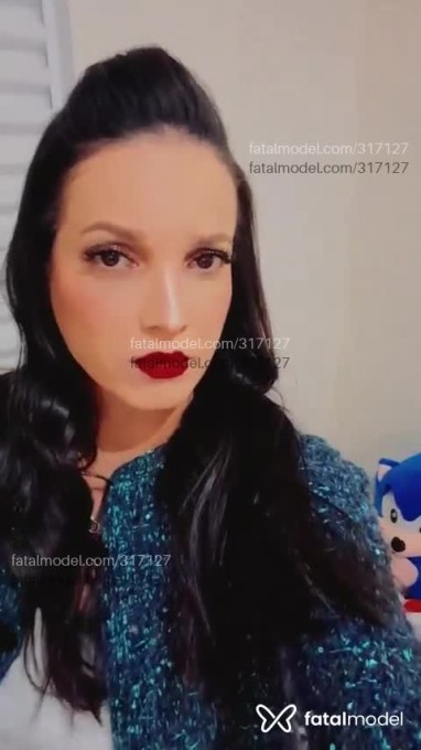 Acompanhante mulher com cabelo castanho de olhos castanhos - Rafaela Mendes Acompanhante mulher com cabelo castanho de olhos castanhos - Rafaela Mendes