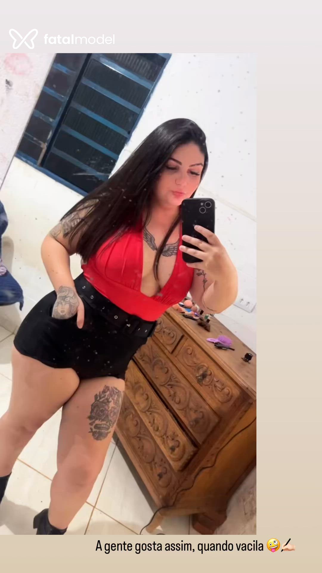 Acompanhante mulher morena (o) de olhos castanhos - Lais vondenz