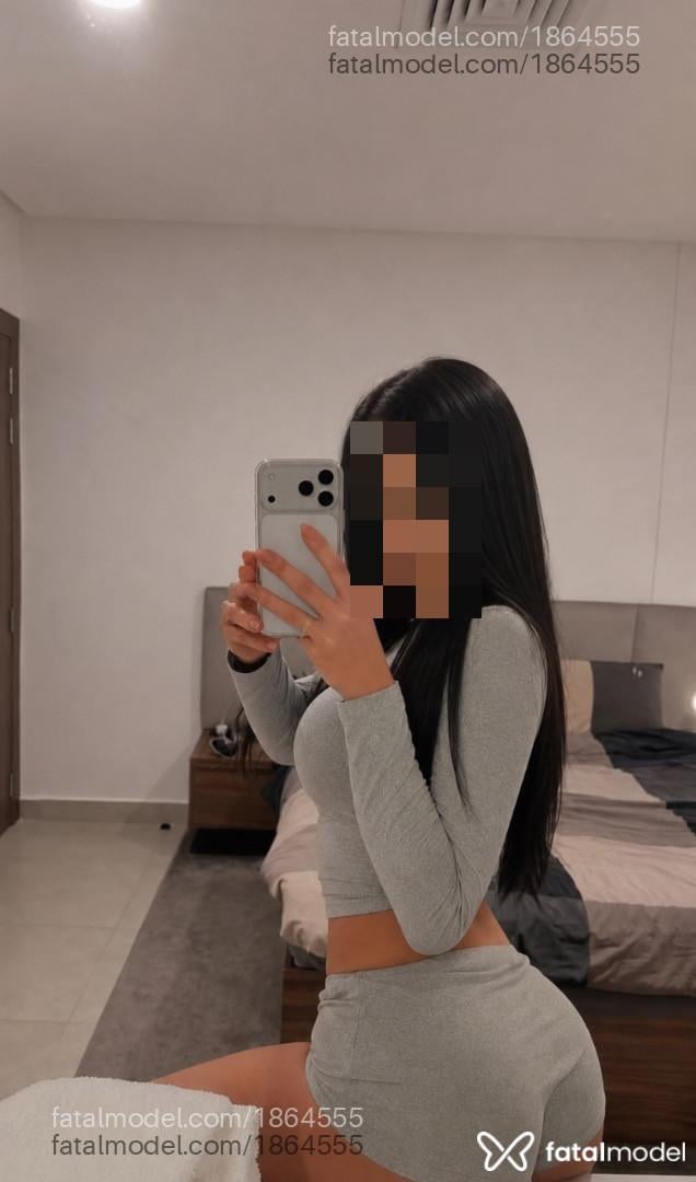 Acompanhante mulher morena (o) de olhos castanhos - Júlia