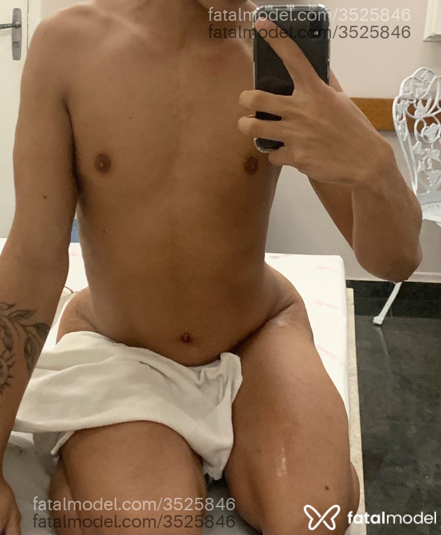 Acompanhante homem morena (o) de olhos castanhos - Gabriel