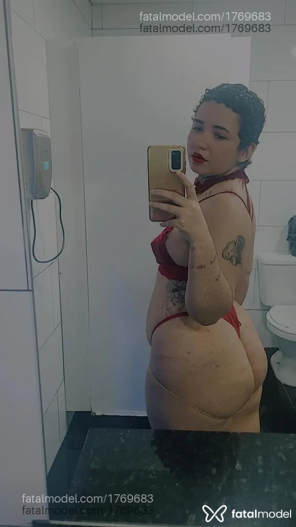 Acompanhante mulher morena (o) de olhos castanhos - Natasha