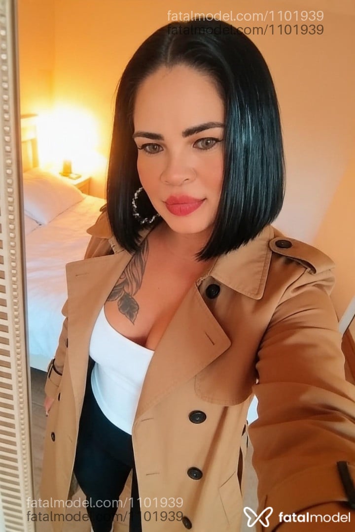 Acompanhante mulher morena (o) de olhos castanhos - Yana Bizerrinha