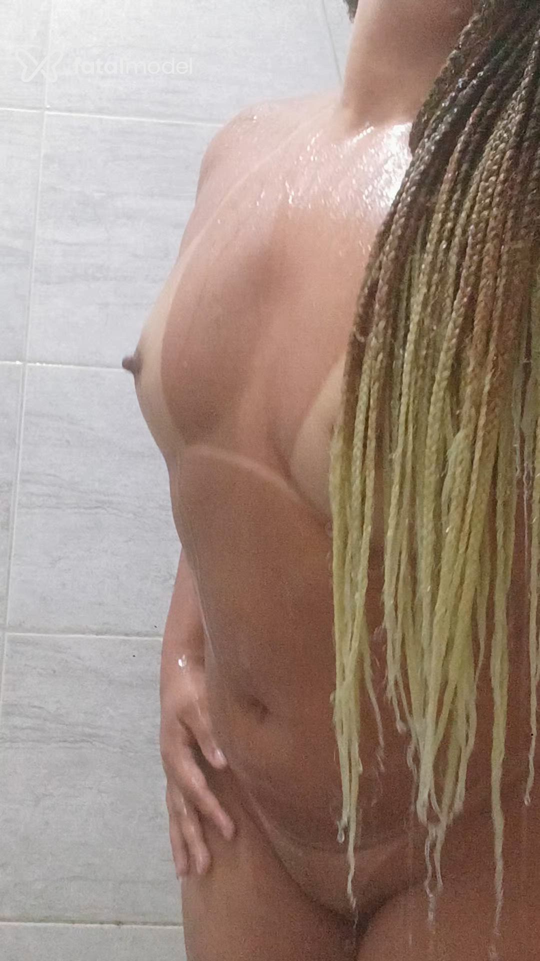 Acompanhante mulher com cabelo castanho de olhos castanhos - Anne Campos Acompanhante mulher com cabelo castanho de olhos castanhos - Anne Campos