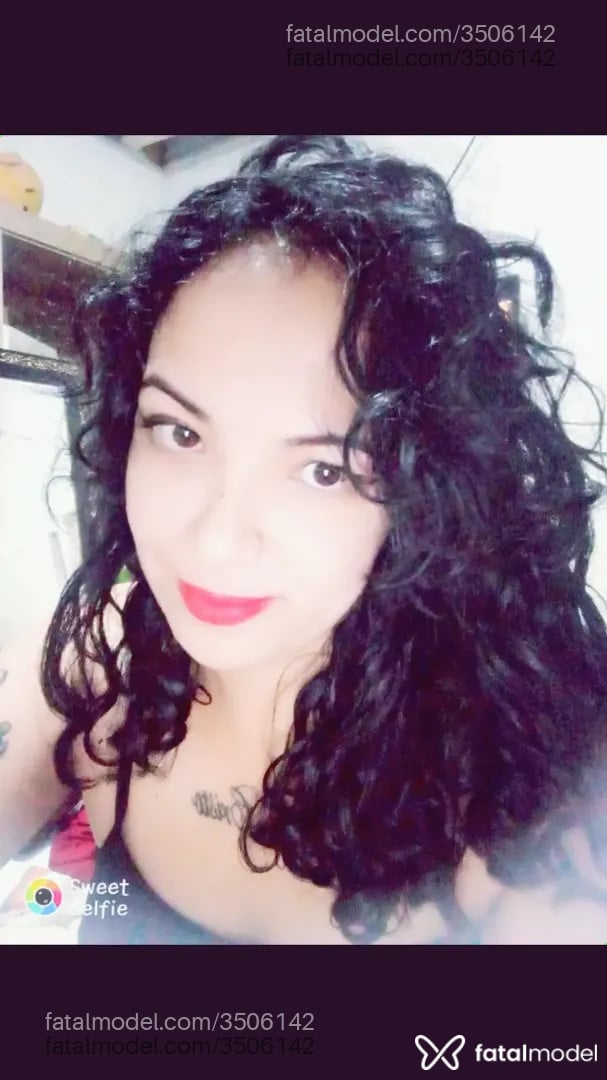 Acompanhante mulher ruiva (o) de olhos castanhos - Darlla