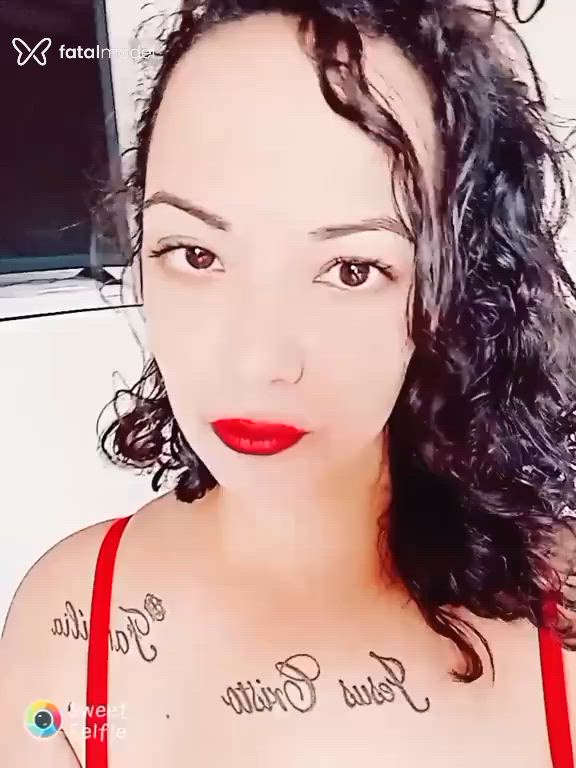 Acompanhante mulher ruiva (o) de olhos castanhos - Darlla