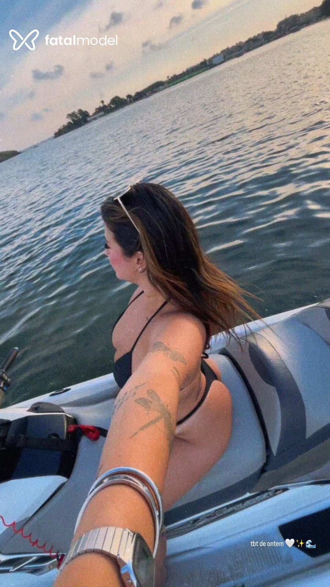 Acompanhante mulher loira (o) de olhos castanhos em Cabo Frio - Kiara Castro