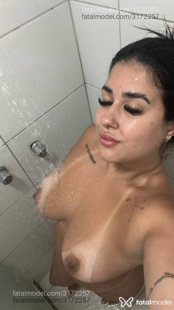 Acompanhante mulher morena (o) de olhos castanhos - Luana Castro